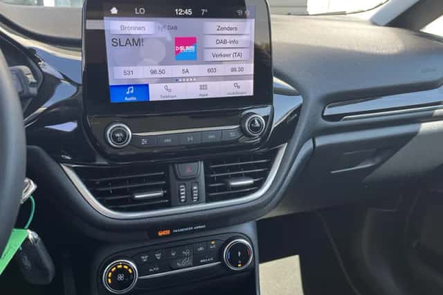 Ford Fiesta (2021) thumbnail 15