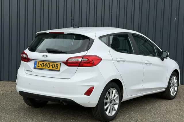 Ford Fiesta (2021) thumbnail 4
