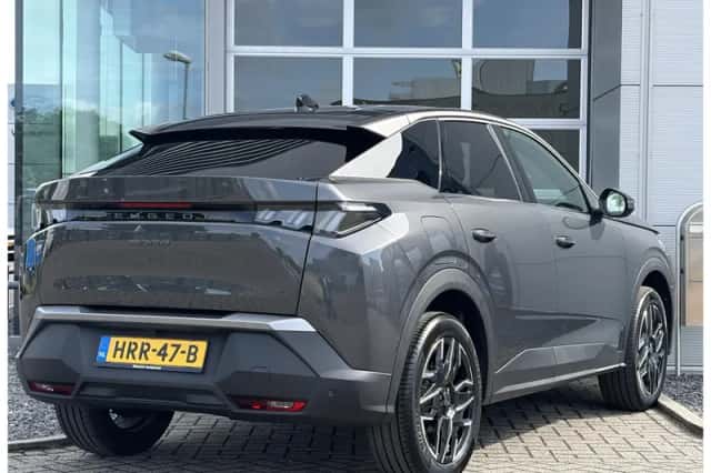 Peugeot 3008 (2025) thumbnail 6