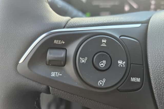 Opel Mokka (2025) thumbnail 10