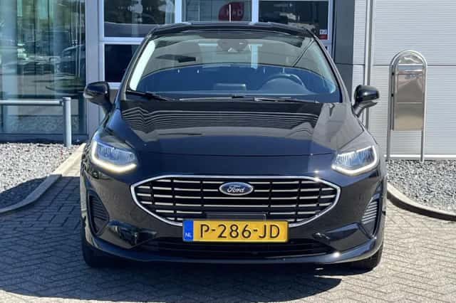 Ford Fiesta (2022) thumbnail 2