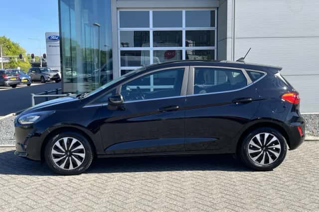 Ford Fiesta (2022) thumbnail 3