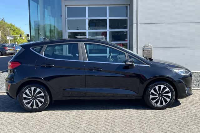 Ford Fiesta (2022) thumbnail 4