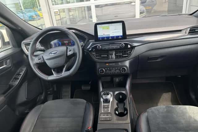 Ford Kuga (2022) thumbnail 21