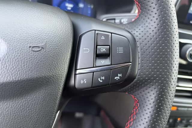 Ford Kuga (2022) thumbnail 22