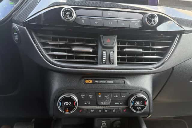 Ford Kuga (2022) thumbnail 29