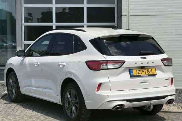 Ford Kuga (2022) thumbnail 7