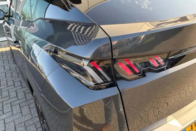 Peugeot 3008 (2025) thumbnail 18