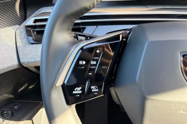 Peugeot 3008 (2025) thumbnail 25