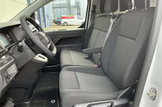 Opel Vivaro-e (2025) thumbnail 13