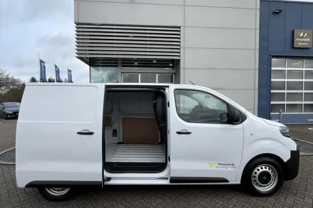 Opel Vivaro-e (2025) thumbnail 6
