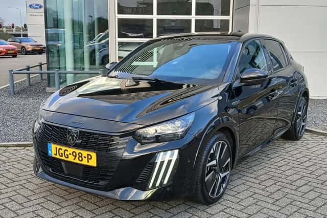 Peugeot 208 (2024) thumbnail 3