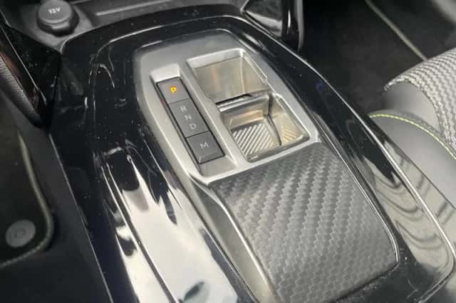 Peugeot 208 (2024) thumbnail 25