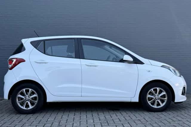 Hyundai i10 (2016) thumbnail 5