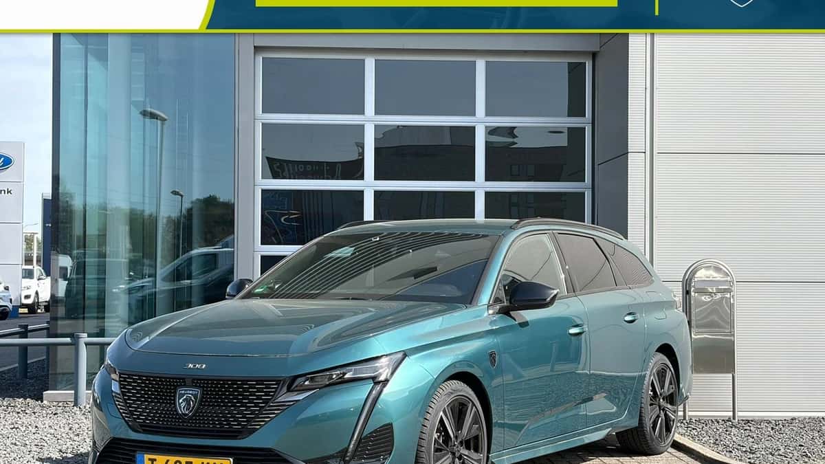 Peugeot 308 (2023) — foto 1
