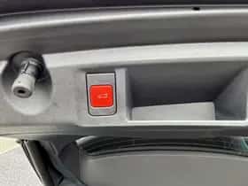 Peugeot 308 (2023) thumbnail 14
