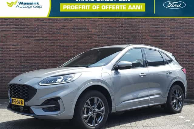 Ford Kuga (2023) thumbnail 1