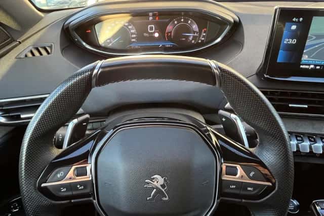 Peugeot 5008 (2022) thumbnail 12