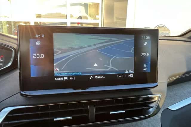 Peugeot 5008 (2022) thumbnail 13
