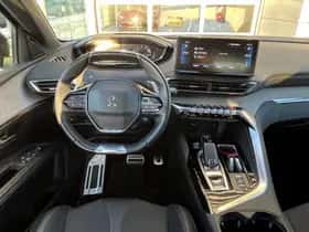 Peugeot 5008 (2022) thumbnail 19
