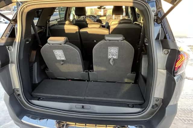 Peugeot 5008 (2022) thumbnail 23