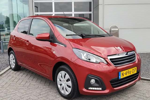 Peugeot 108 (2021) thumbnail 3