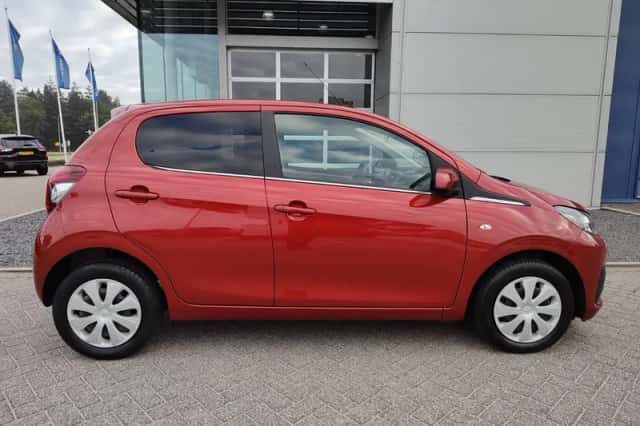 Peugeot 108 (2021) thumbnail 4
