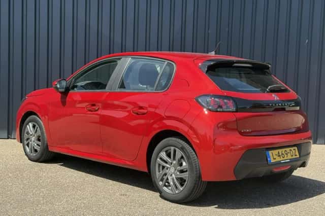 Peugeot 208 (2021) thumbnail 4