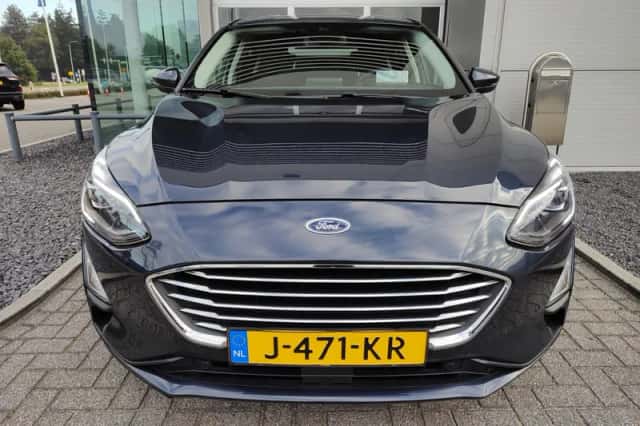 Ford Focus (2020) thumbnail 2