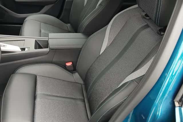 Peugeot 408 (2025) thumbnail 11
