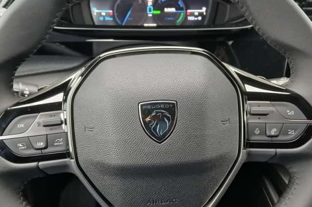 Peugeot 408 (2025) thumbnail 18