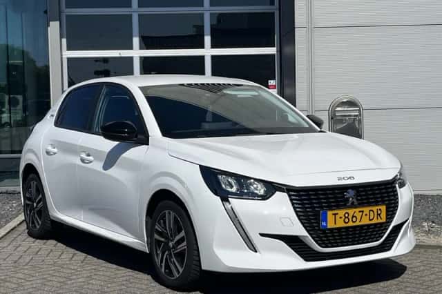Peugeot 208 (2023) thumbnail 2