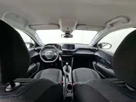 Peugeot 208 (2023) thumbnail 11