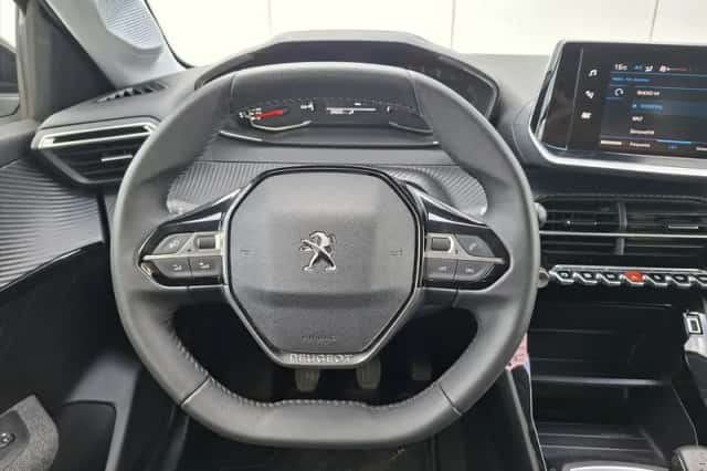 Peugeot 208 (2023) thumbnail 12