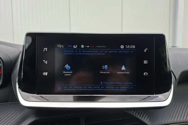 Peugeot 208 (2023) thumbnail 24