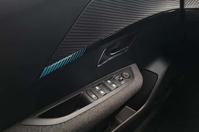 Peugeot 208 (2023) thumbnail 30
