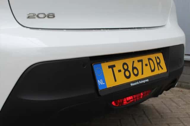 Peugeot 208 (2023) thumbnail 32