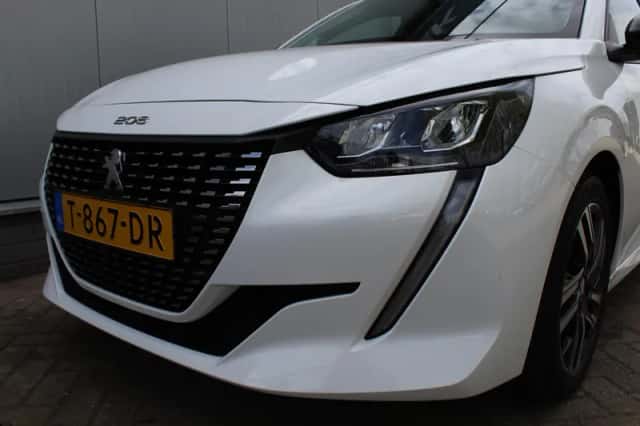 Peugeot 208 (2023) thumbnail 34
