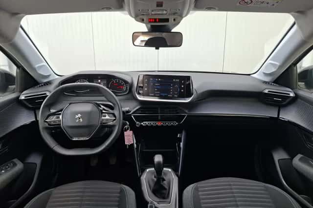 Peugeot 208 (2023) thumbnail 10