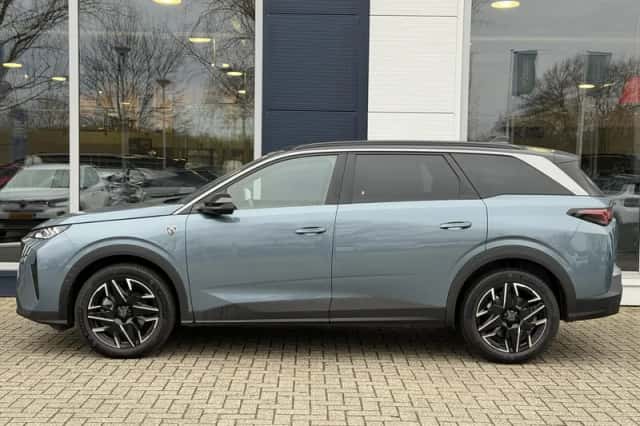 Peugeot 5008 (2025) thumbnail 5