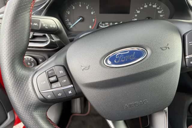 Ford Fiesta (2021) thumbnail 18