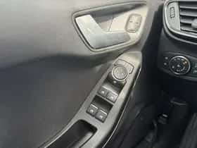 Ford Fiesta (2021) thumbnail 29