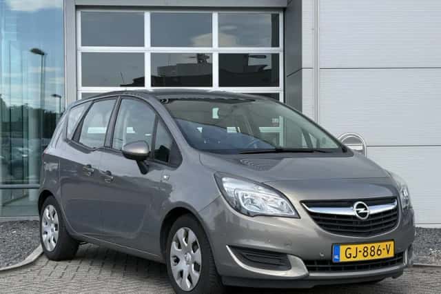 Opel Meriva (2015) thumbnail 3