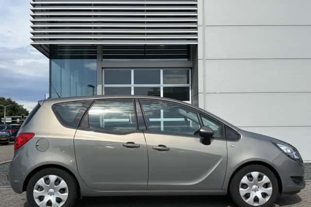 Opel Meriva (2015) thumbnail 4