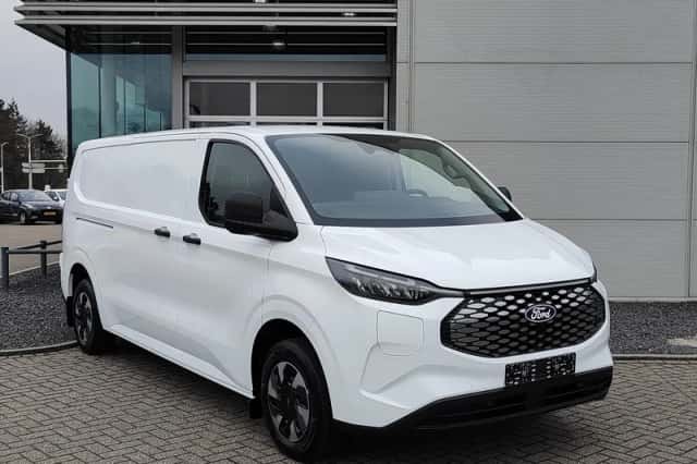 Ford Transit Custom (2026) thumbnail 2