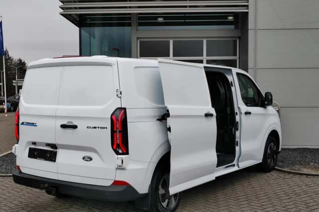 Ford Transit Custom (2026) thumbnail 7