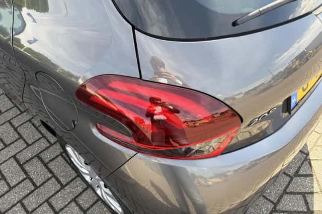 Peugeot 208 (2019) thumbnail 11