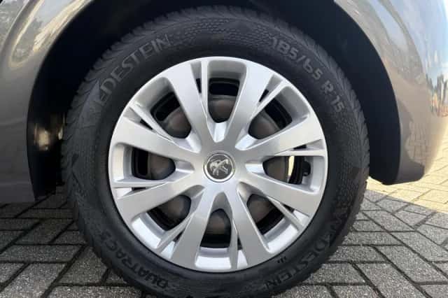 Peugeot 208 (2019) thumbnail 13