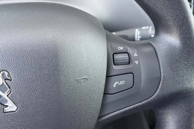 Peugeot 208 (2019) thumbnail 20