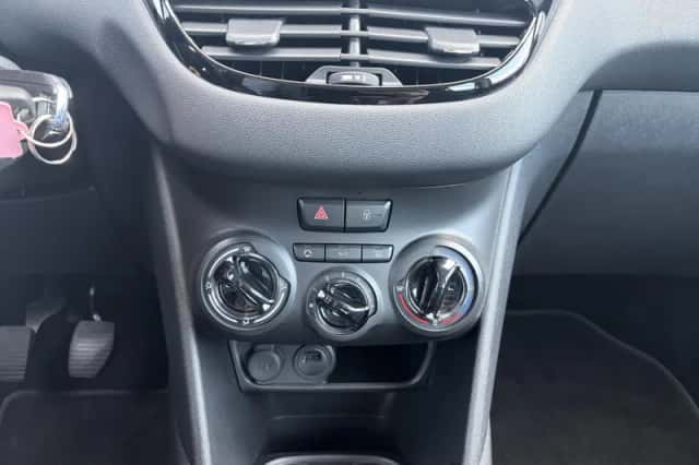 Peugeot 208 (2019) thumbnail 24